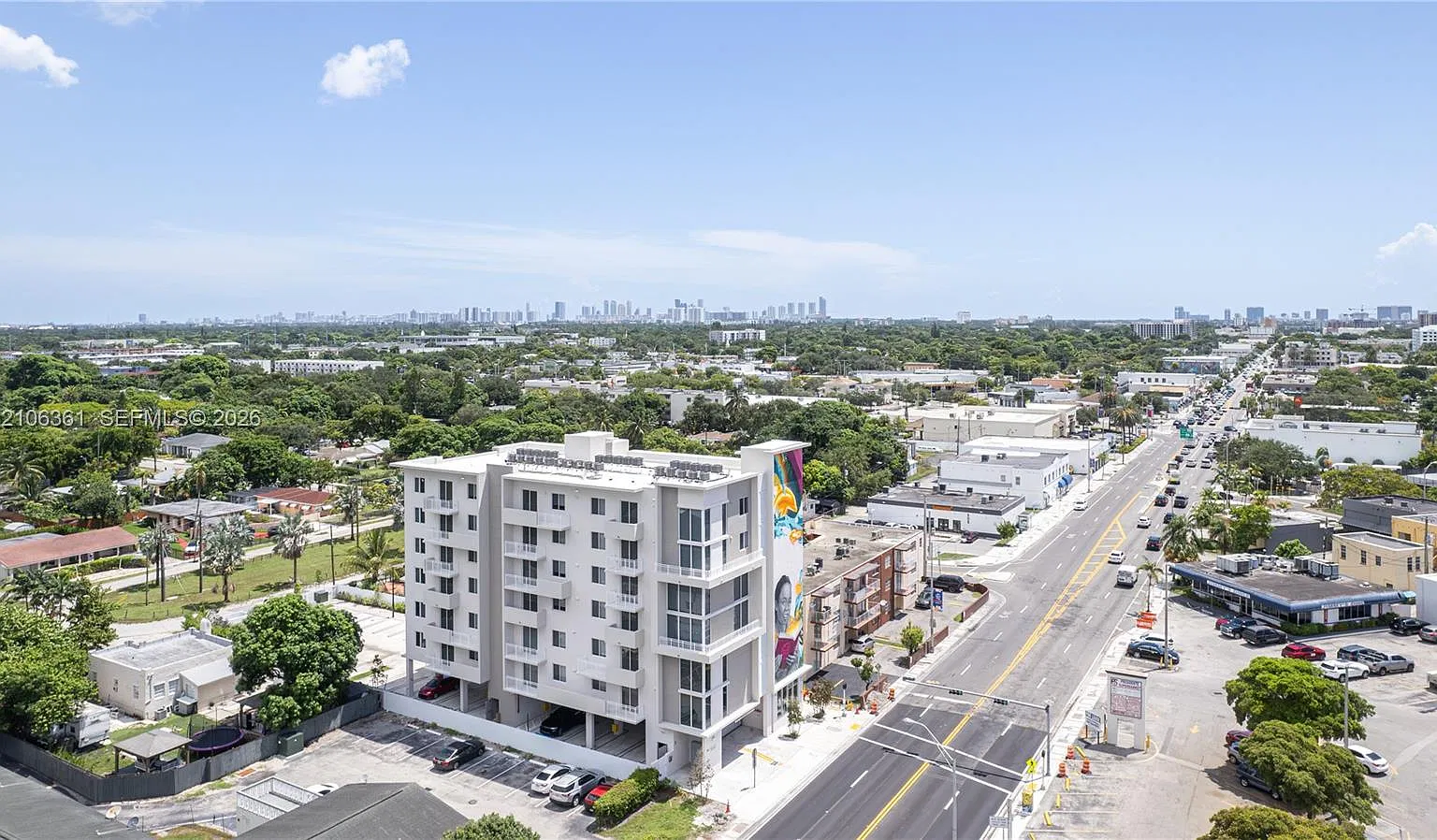 Griffin Park Residences — Photo 1