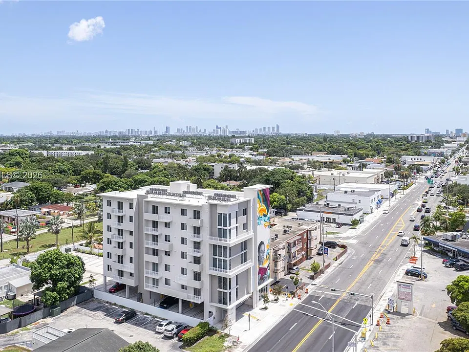 475 NE 125 N #705