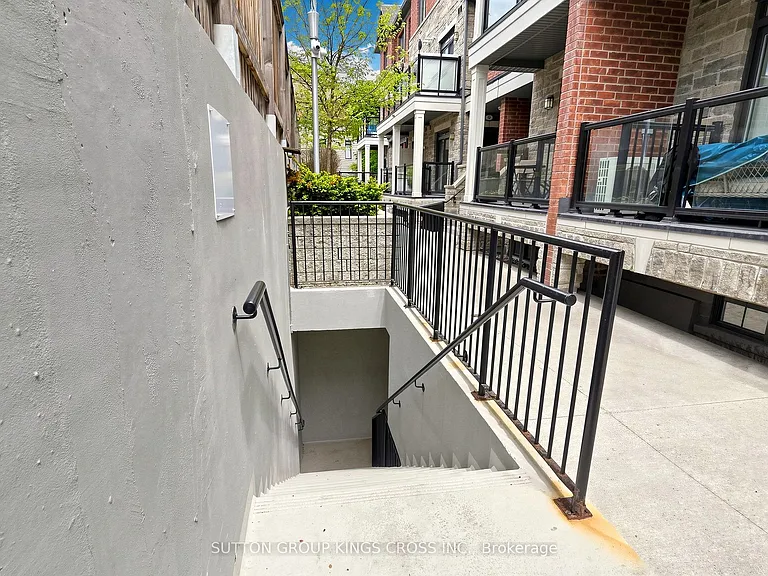 196 Pine Grove Rd #9 — Photo 18