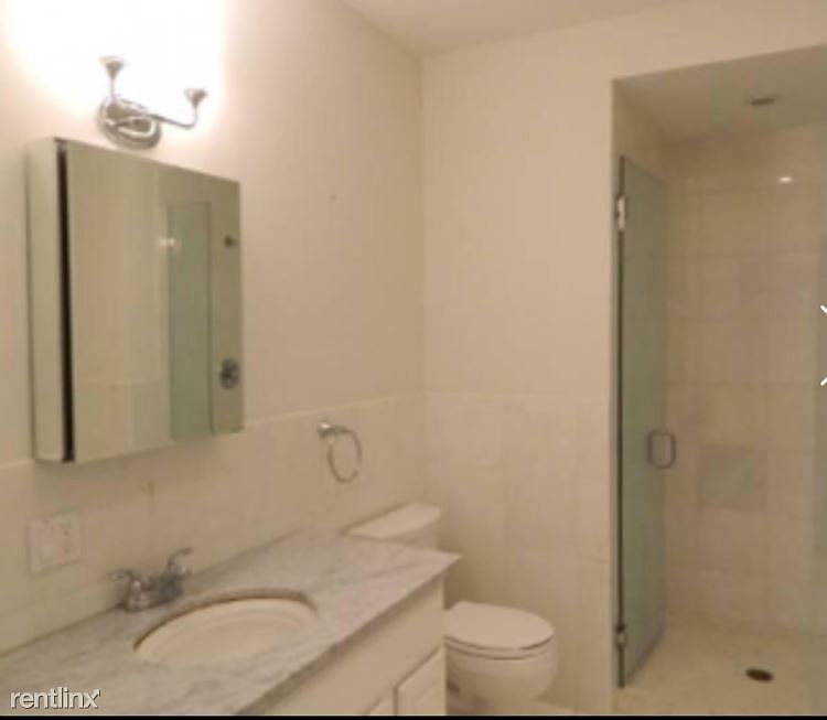682_2_bath