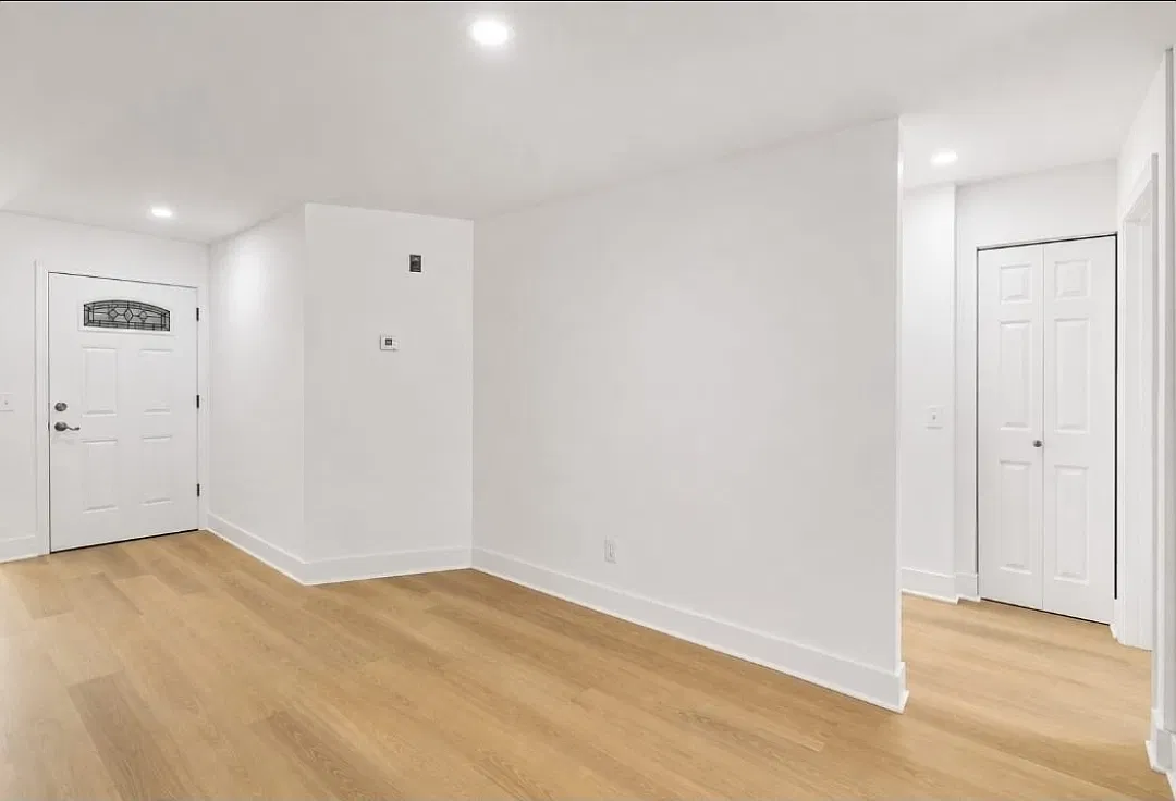 5 bed, 1828 sqft, $4,400 — Photo 3
