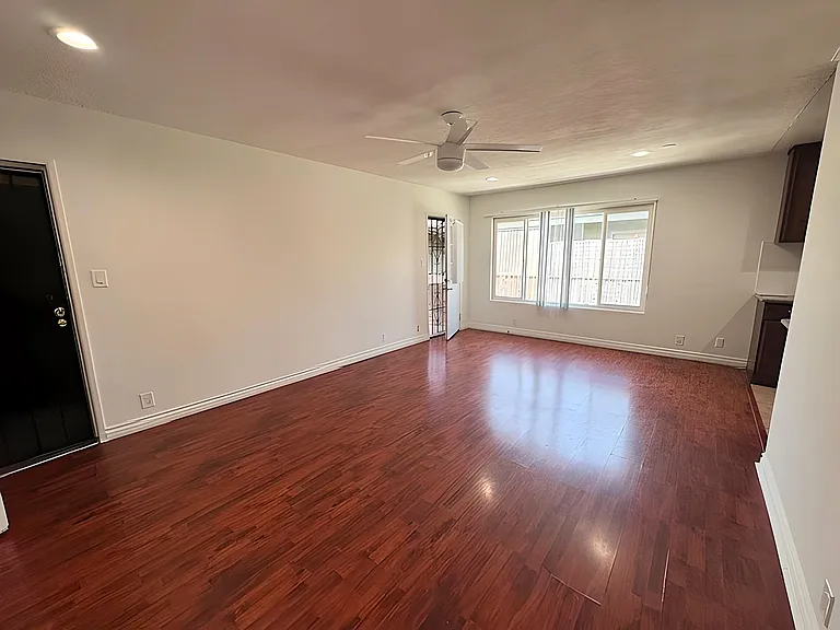 2024 S Garth Ave #6 — Photo 2