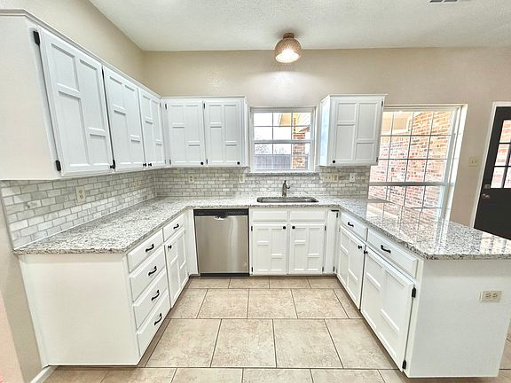 Kitchen, dish washer, sink, granite counter top