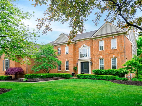 22521 Summer Ln, Novi, MI 48374