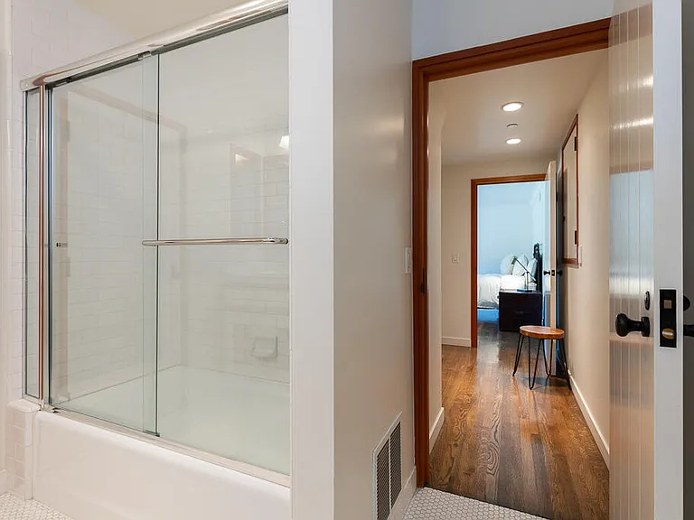 622 Cowles Rd — Photo 22