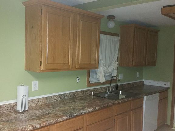 5th image of 601 Whitfield St