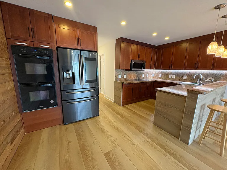 1032 NE 16th Ter — Photo 15
