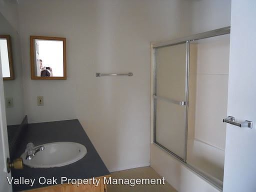 2nd image of 123 College Ave