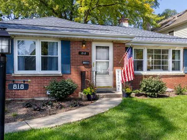 818 N Chestnut Ave, Arlington Heights, IL 60004