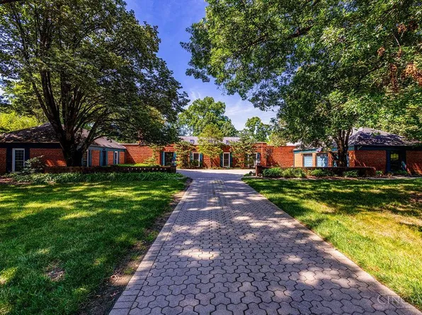 8445 Eustisfarm Ln, Cincinnati, OH 45243