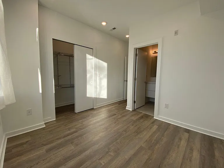 709 N 44th St #2 — Photo 11