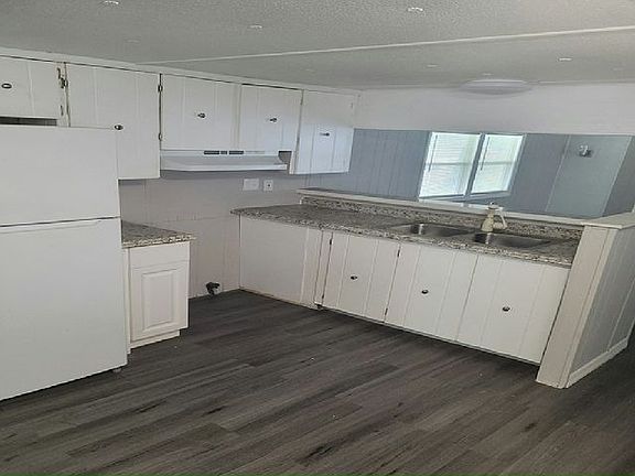 2nd image of 1310 Fleming Ave #D-75
