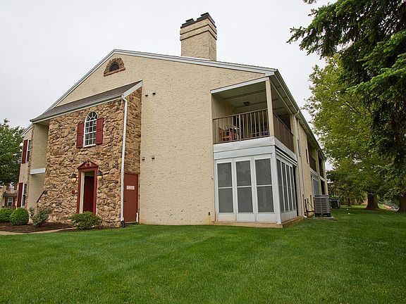 5th image of 191 Oak Knoll Cir