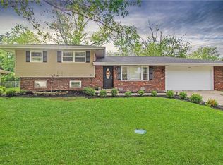 1800 Phillips Pl, Charleston, IL 61920