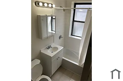 204 W 70th St #205 Photo 1