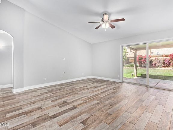 5th image of 1466 E Linda Ln