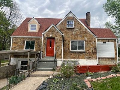 10518 E 19th Ter, Independence, MO, 64052
