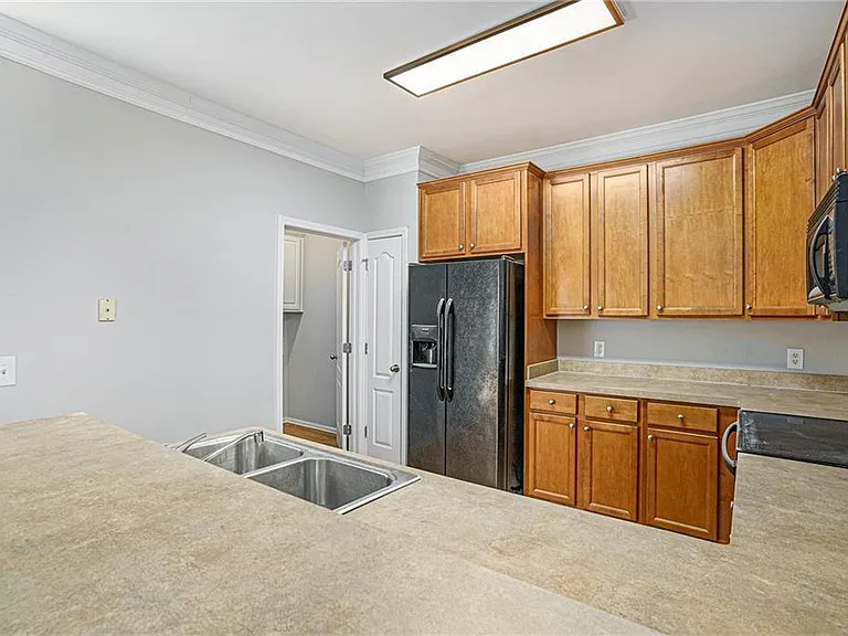 1439 Bluff Valley Cir — Photo 14