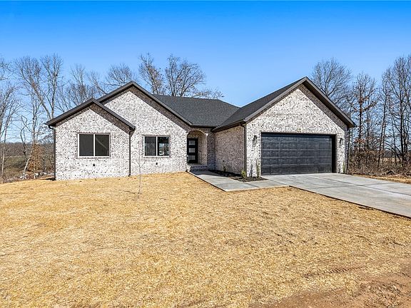 2nd image of 18 Exminster Ln