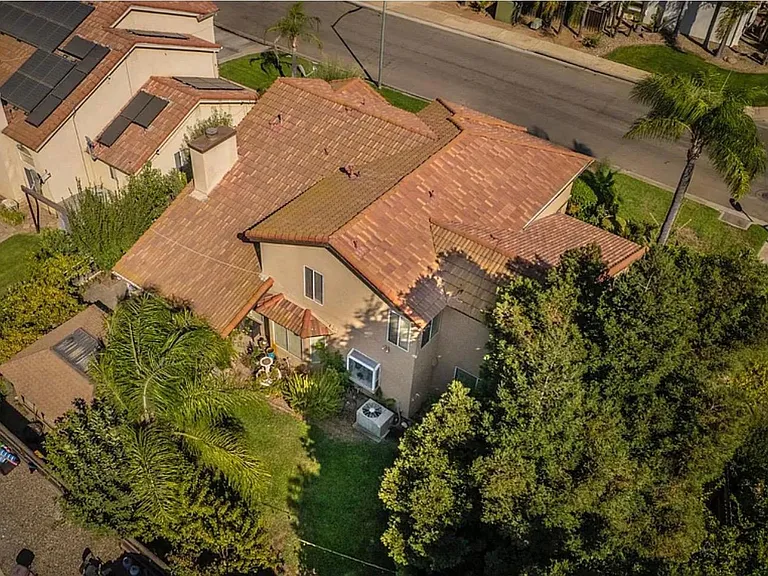 5742 W Palo Alto Ave — Photo 2