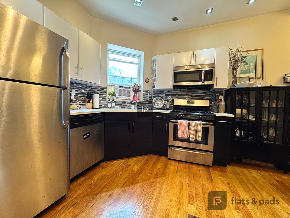 1st image of 778 Park Pl APT 10