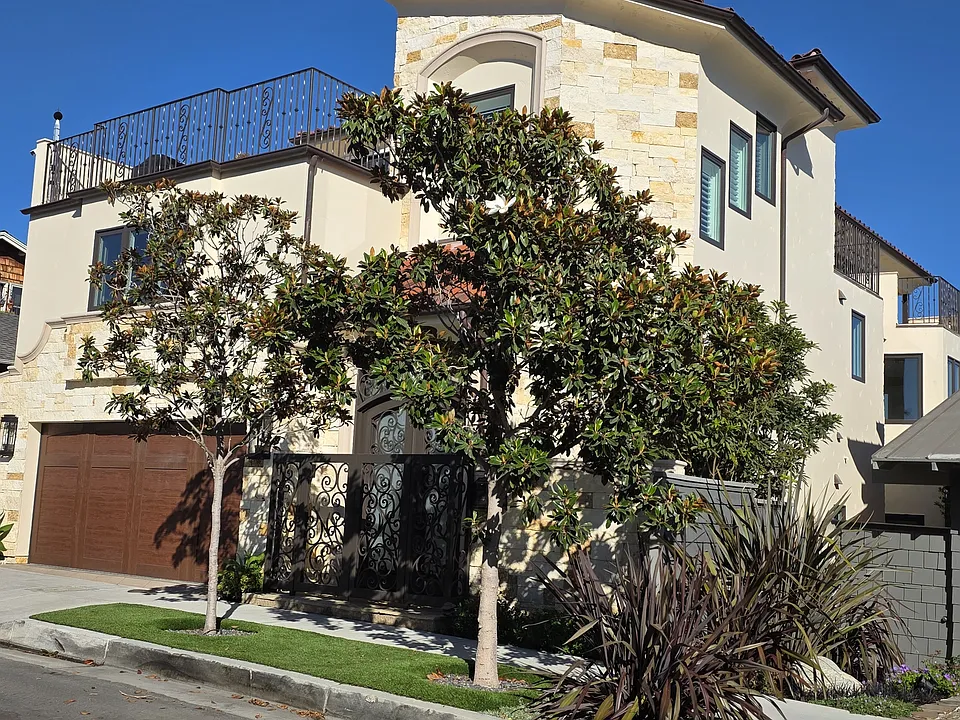 352 Hazel Dr