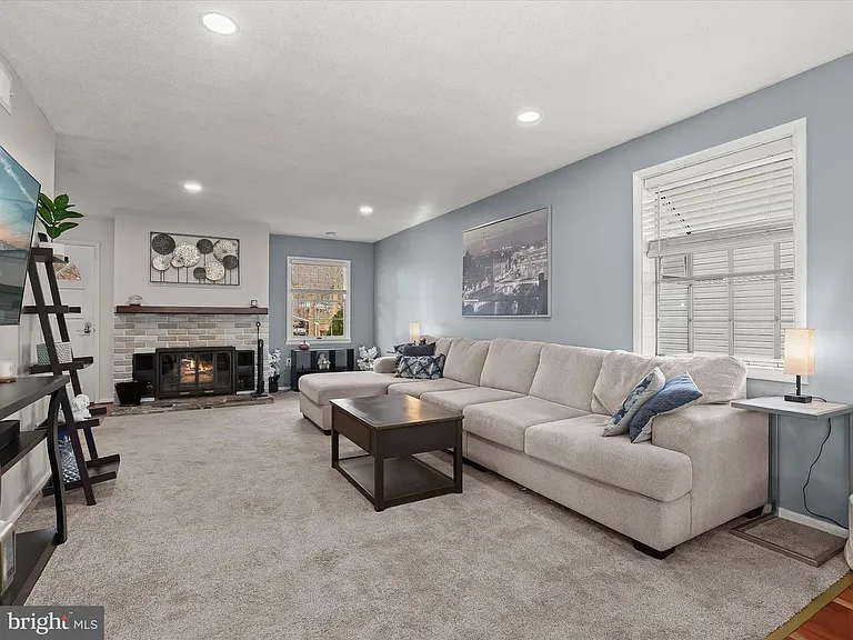 51 E Timonium Rd — Photo 18