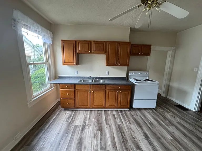 2825 Triangle Pl — Photo 4