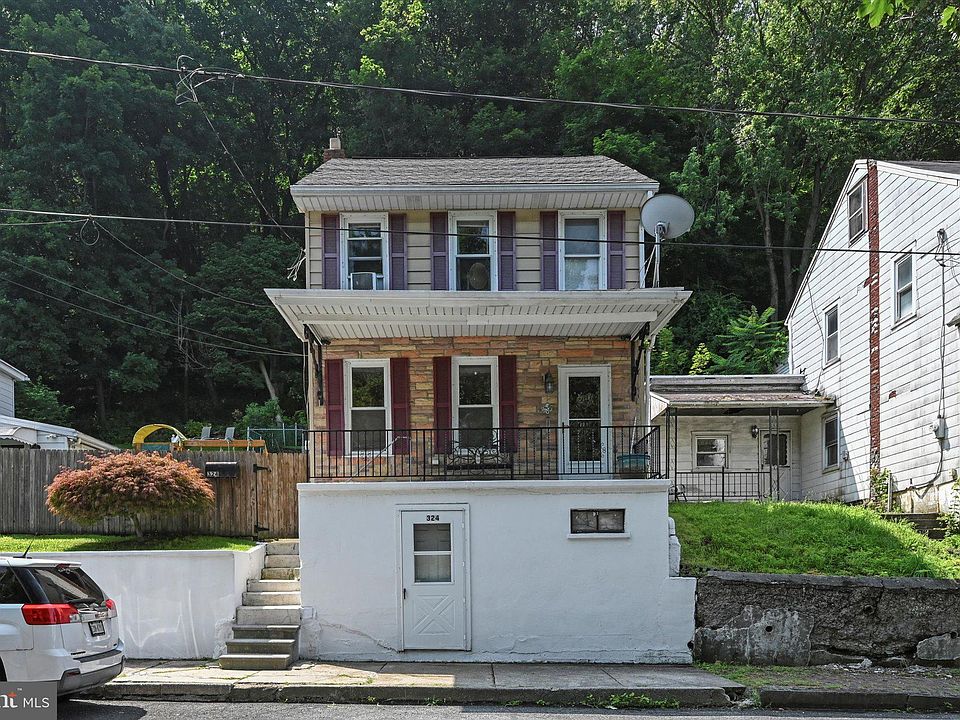 1st image of 324 W Savory St