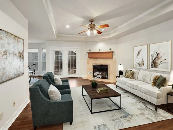 435 N Summit Ridge Dr, Point Venture, TX 78645