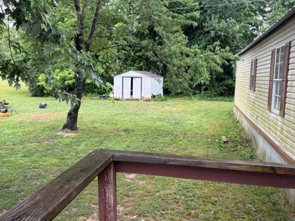 124 Hickory Ln, Danville, KY 40422