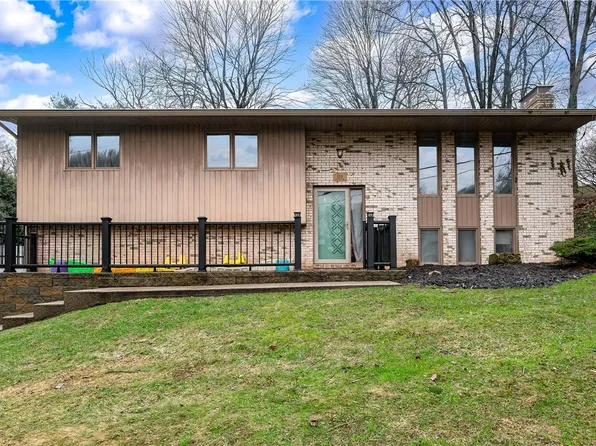 120 Lyn Dale Dr, Butler, PA 16001