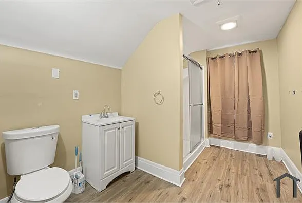 2460 Euclid Heights Blvd — Photo 14
