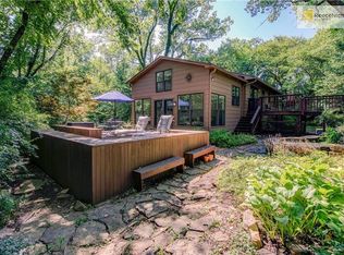 18641 Jefferson Hills Dr, Lawrence, KS 66044