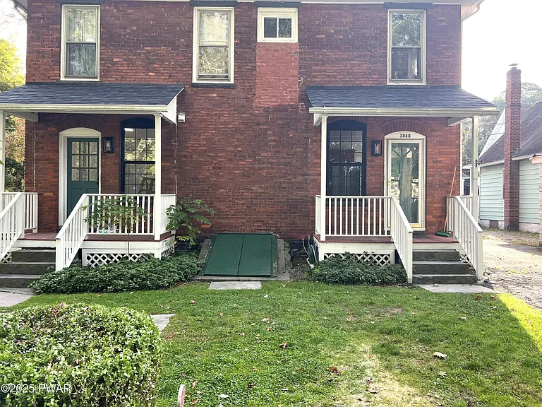 308 Bishop Ave #B — Photo 1