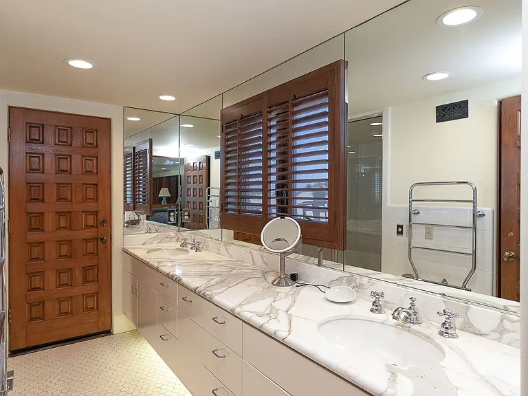 3265 Ocean Dr — Photo 37