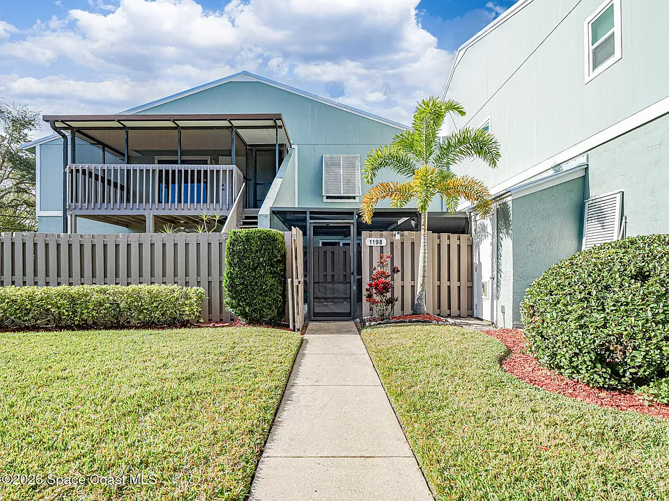 1198 Breezy Way #7A