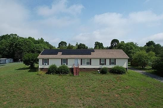1st image of 6653 Oak Hollow Dr
