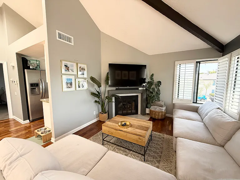 4862 Tiara Dr #204 — Photo 4