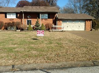 8544 Windsor Dr, Newburgh, IN 47630