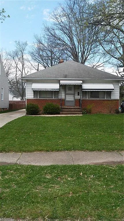 14201 Brunswick Ave photo 1