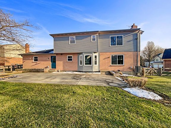 5th image of 7395 Clarinbridge Ct