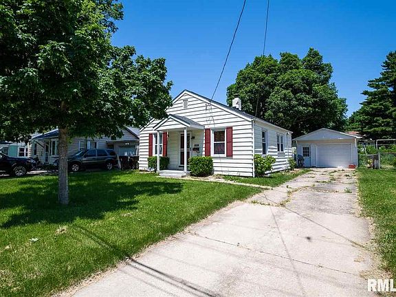 2nd image of 1203 W Crestwood Dr
