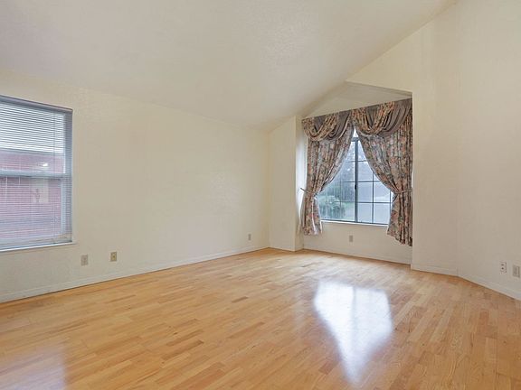5th image of 5273 Barbados Cir
