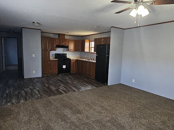 3rd image of 204 Ashford Dr