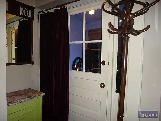 Rented by Brownstone Real Estate | media 33