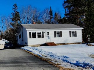 184 Mayo Rd, Hampden, ME 04444