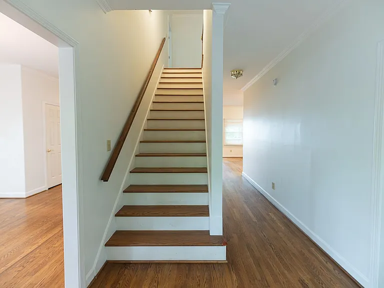 4916 Gold Crest Dr — Photo 4
