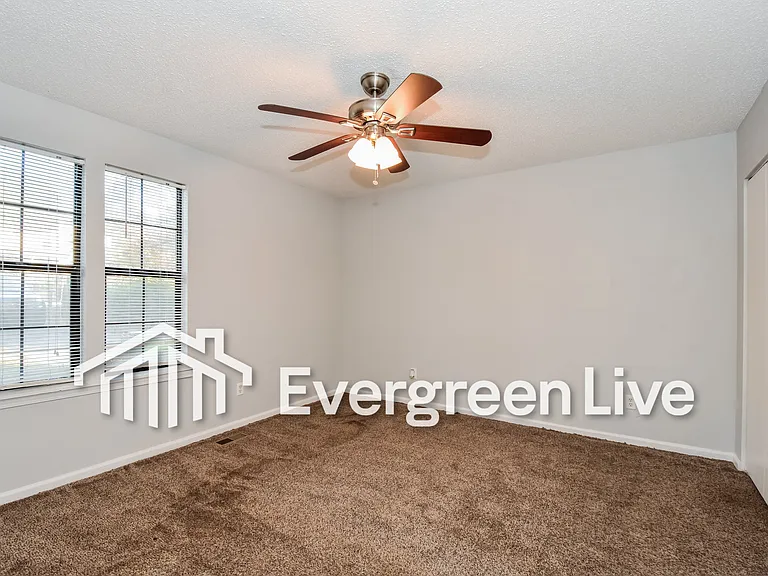 2205 Bedford Way — Photo 10