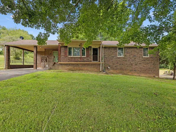 148 Maple St, Gordonsville, TN 38563